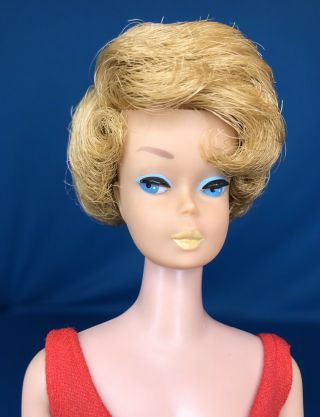 Vintage Sidepart Ash Blonde Bubblecut Barbie American Girl Face Orig Swimsuit