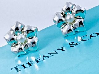 Vintage Tiffany & Co Sterling Silver Flower Pearl Stud Earrings w/ Pouch 181215C 4