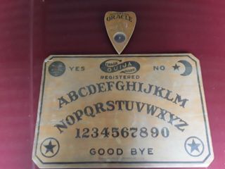 Vintage William Fuld Mystifying Oracle Ouija Board 1910 - 20?