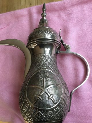saudi arabian dallah silver coffee pot 2