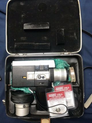 Vintage Canon Auto Zoom 518 8mm Camera Outfit -