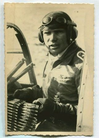German World Warii Archived Photo Lufwaffe Soldier With Belt