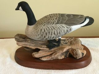 1989 TOM AHERN VINTAGE CARVED DUCK DECOY - SIGNED - DRIFTWOOD BASE 2