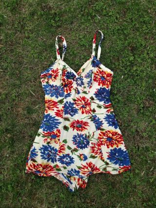 Sweet Large Size Vintage 1940’s Floral Terrycloth Bathing Suit