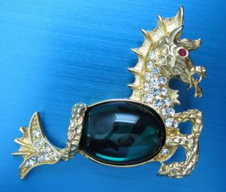 Fabulous Kjl Kenneth J Lane Sea Horse Gold Plated Emerald Green Cabochon Brooch