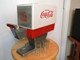 Vintage Trim Molded Products Coca Cola Coke Dispenser Machine Toy Box & Cups Set