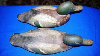 Antique Carved Hand Made Decoy Ducks Pair With Swivel Heads