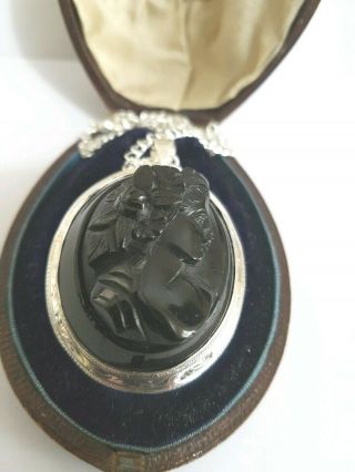 ANTIQUE VICTORIAN WHITBY JET & SILVER MOUNT GODDESS CAMEO PENDANT ON CHAIN 6
