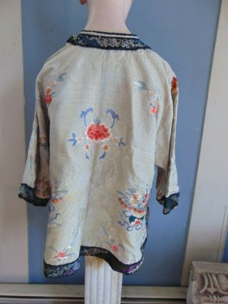 VINTAGE / ANTIQUE CHINESE WOMAN ' S SILK ROBE JACKET COAT 7