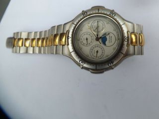 A Vintage Gents Citizen Chrono Style Watch With Moon Faze