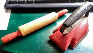Vintage 1940 ' s Childs Toys Red Sunny Suzy Metal Iron & Wooden Rolling Pin 3
