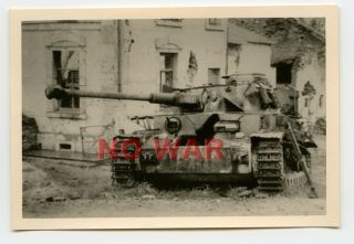 Wwii German War Photo Panzer / Tank In City