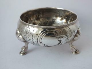 Antique Georgian Solid Sterling Silver Salt Pot 1731/ Dia 6.  5 Cm