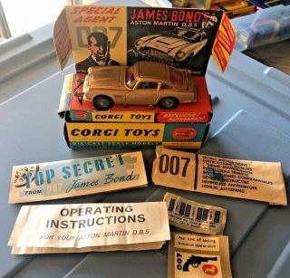 Vintage Corgi 261 James Bond 007 Aston Martin Box Complete
