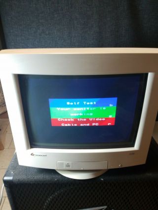 Vintage Gateway Ev700 Monitor 17 " Crt Color Good For Gaming