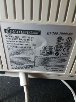 Vintage Gateway EV700 Monitor 17 