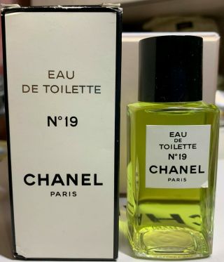 Chanel No 19 Perfume Eau De Toilette Edt 50 Ml 1.  7 Fl Oz Vintage