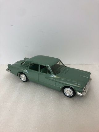 Vintage 1960 Amt Plymouth Valiant Green Customized Promo Model 1 - 10 (9.  9)