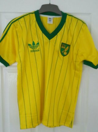 Norwich City Rare Retro Vintage Home Shirt 1982.  Medium.  Remake.