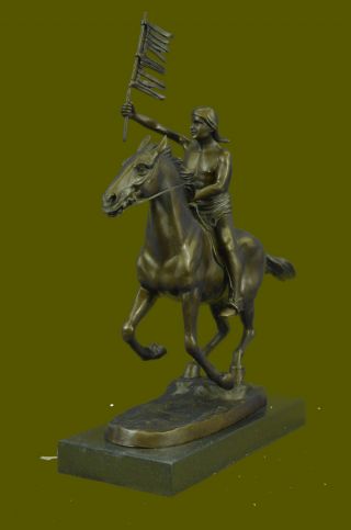 Vintage Large Bronze Native American Statue Indian Horse Flag Collectible Art