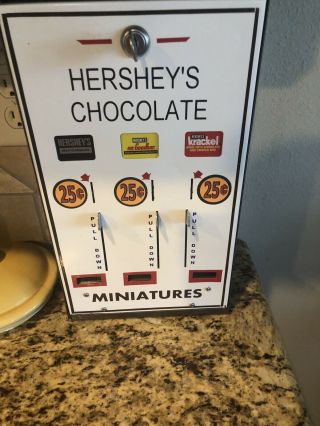 Vintage Hershey’s Chocolate Vending Machine Diner Arcade Candy Wall Mount