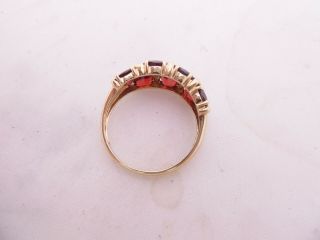 Fine 9ct/9k gold diamond & garnet ring,  375 4