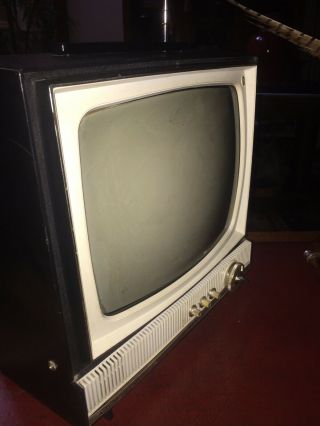 Vintage Admiral Portable B&W TV Late 1960 ' s/Early 1970’s Model PK1360 11” Screen 5