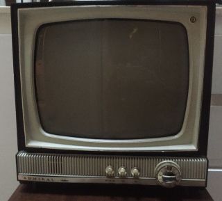Vintage Admiral Portable B&W TV Late 1960 ' s/Early 1970’s Model PK1360 11” Screen 7