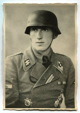 German Wwii Archive Photo: Tankman - Elite Troops Officer In Helmet