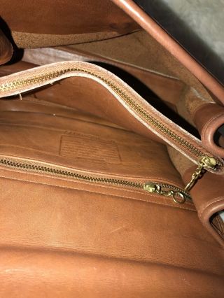 Gorgeous Vintage Brown Leather COACH Ladies Cross Body Handbag 5