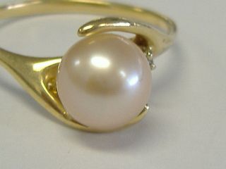 Vintage Solid 14k Gold Natural 7,  5 Mm Pearl And Diamond Accent Ring Size 7