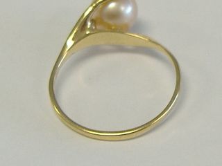 VINTAGE SOLID 14K GOLD NATURAL 7,  5 MM PEARL AND DIAMOND ACCENT RING SIZE 7 6