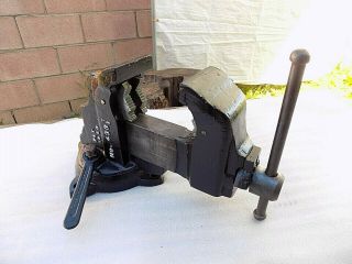 VINTAGE CHARLES PARKER BENCH VISE 3.  5  JAWS,  NO.  433 - 1/2 W/PIPE GRIPS,  43 LBS VICE 2