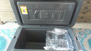 YETI Tundra 65 CHARCOAL Cooler -.  RARE 5