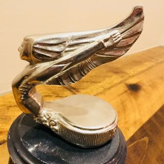 1928 ESSEX HOOD ORNAMENT NUDE FLYING GODDESS VINTAGE RADIATOR CAP CAR MASCOT 10