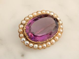 AN EXCEPTIONAL ANTIQUE GOLD OVAL 15.  00 CARAT AMETHYST AND PEARL BROOCH 3