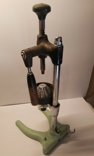 Vtg Mid Century Hamilton Beach Arnold No.  31 Commercial Citrus Juicer Extractor