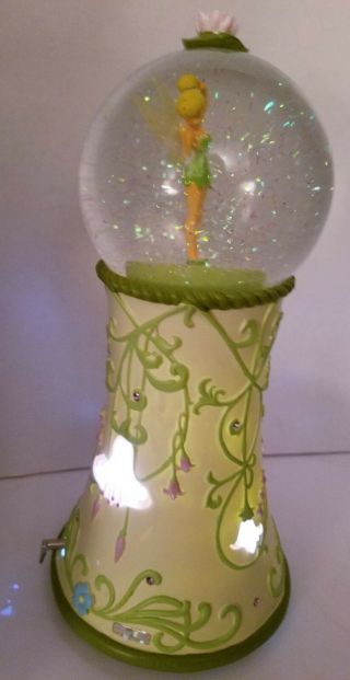 Extremely Rare Disney Tinkerbell Dancing On Pedestal Musical Light Up Snow Globe