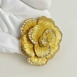 Vintage Christian Dior Haute Couture Rhinestone Gold Tone Flower Rose Brooch Pin 3