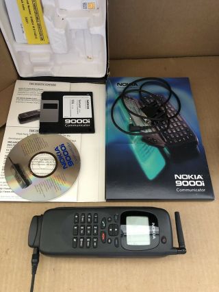 Vintage Nokia 9000 9000i Communicator Cell Phone w/charger 2