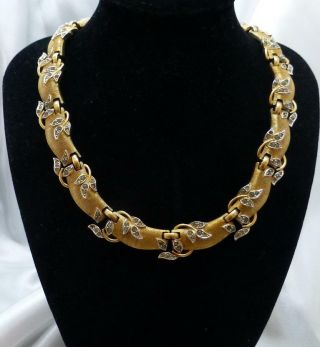 Stunning Crown Trifari Gold - Tone Rhinestone Garden Of Eden Collar Necklace