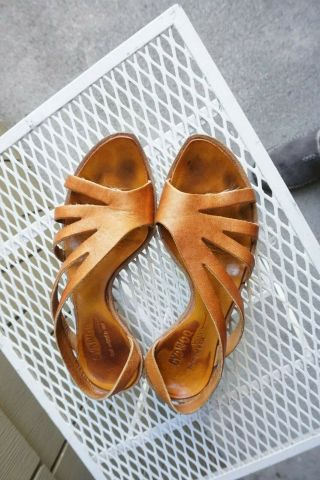 Cydwoq Vintage Handmade Usa Sandal Copper Brown Leather Kitten Heel 38 8 Boho