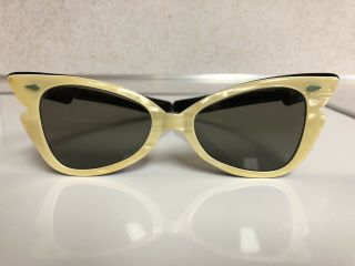 Vintage True Color Butterscotch Cat Eye Sunglasses 1950’s 60’s With Case