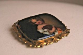 FINE ANTIQUE LARGE VICTORIAN BROOCH SPANIEL DOG & YOUNG GIRL 5.  5 X 4.  6 CM 7.  2 G 5