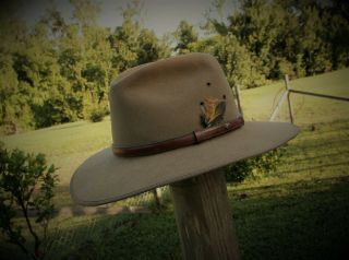 Akubra Coober Pedy 57 With The Fire Opal Hatband Sharp Hat