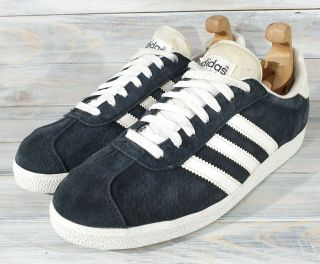 Vintage Adidas Gazelle 1994,  very rare sneaker,  size US 10.  5 4