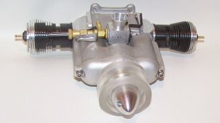 Very Rare 1968 Ametek - Calmec Xa902.  30 Glow Opposed Twin Model Engine