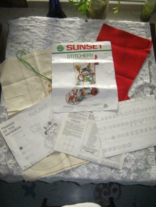 Vtg Sunset Friends Of The Snowman Woodland Christmas Crewel Stocking Kit 2029