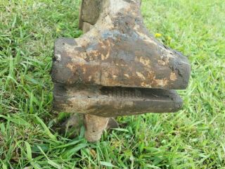 Antique/Vintage Blacksmith Post Leg Vise 3