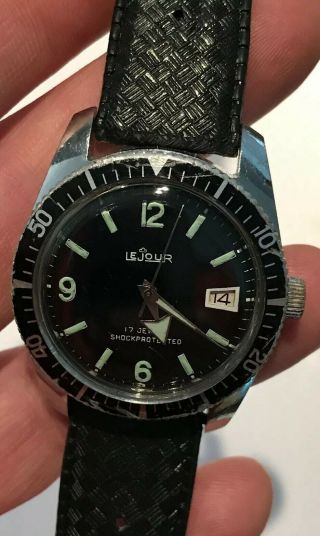 LeJour Vintage Wind up Dive Watch in keeping time 35.  5mm 3
